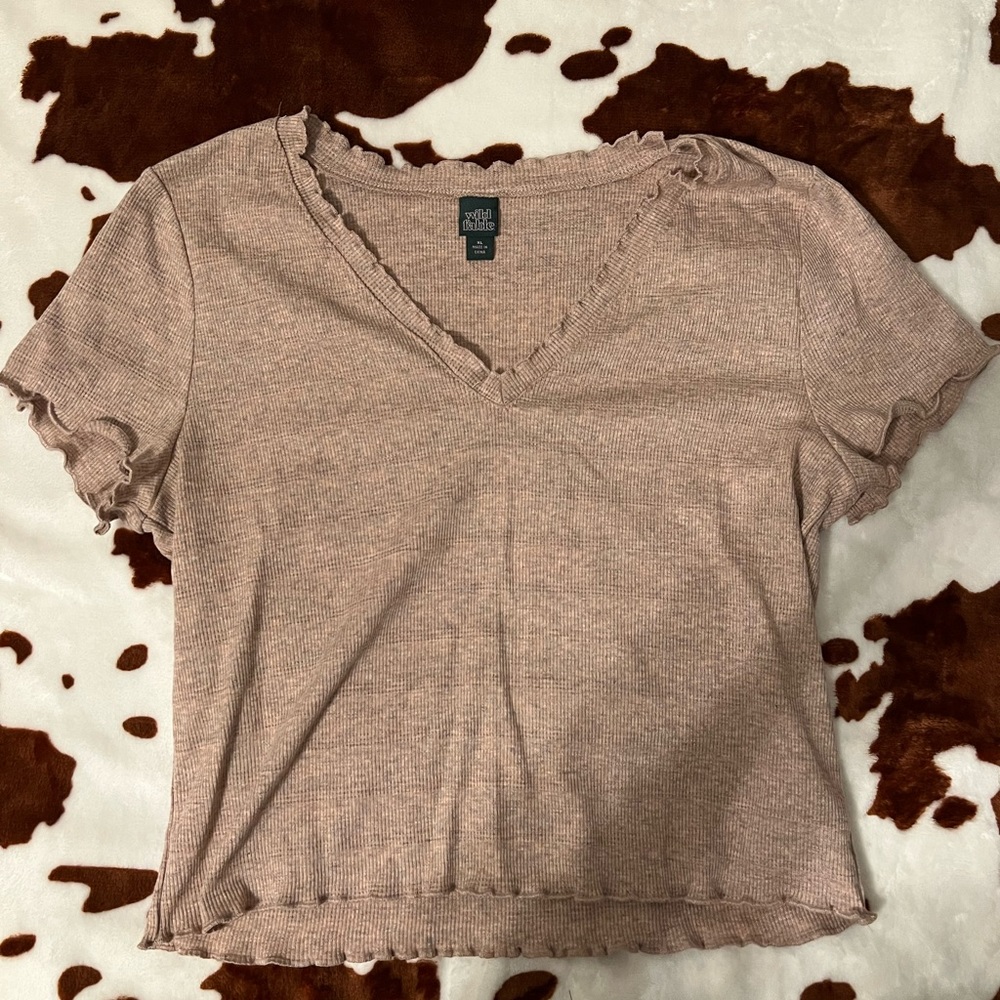 beige crop top